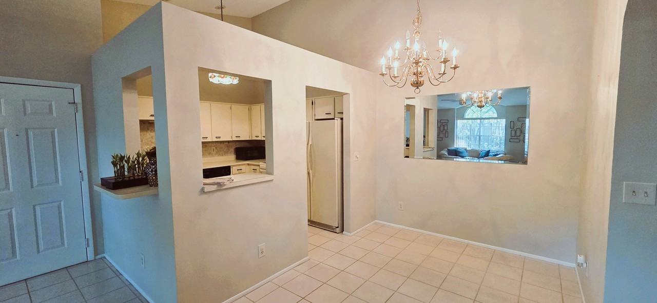 2101 Fox Chase Blvd - Photo 4 of 13