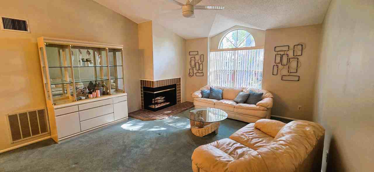 2101 Fox Chase Blvd - Photo 7 of 13