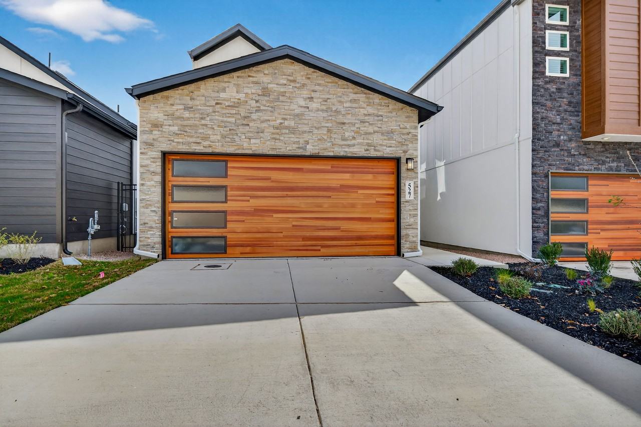 20675 Huebner Rd #527 - Photo 2 of 33