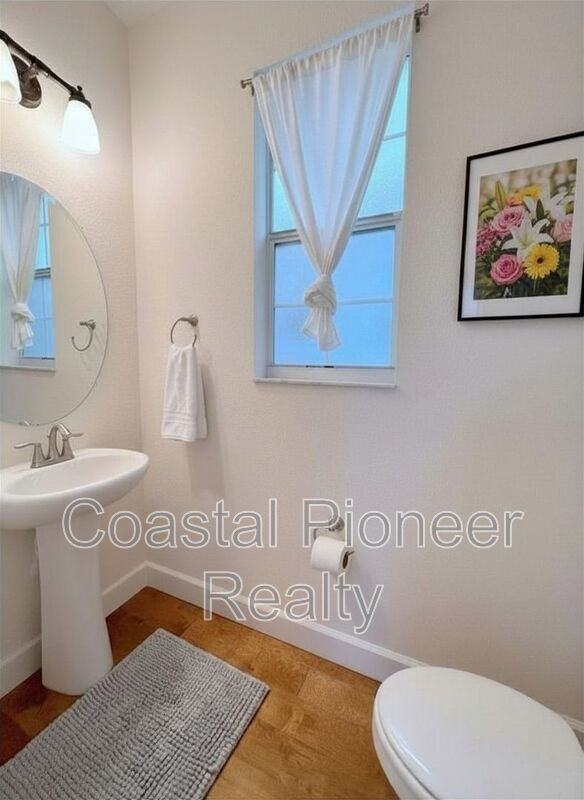 633 Jetstar Ln - Photo 3 of 10