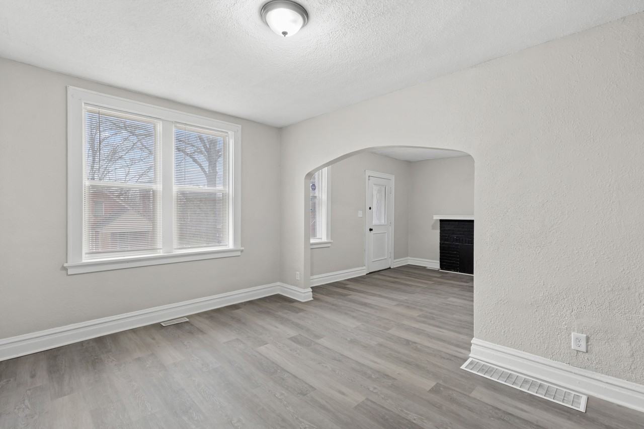 7255 Orchard Ave - Photo 7 of 24