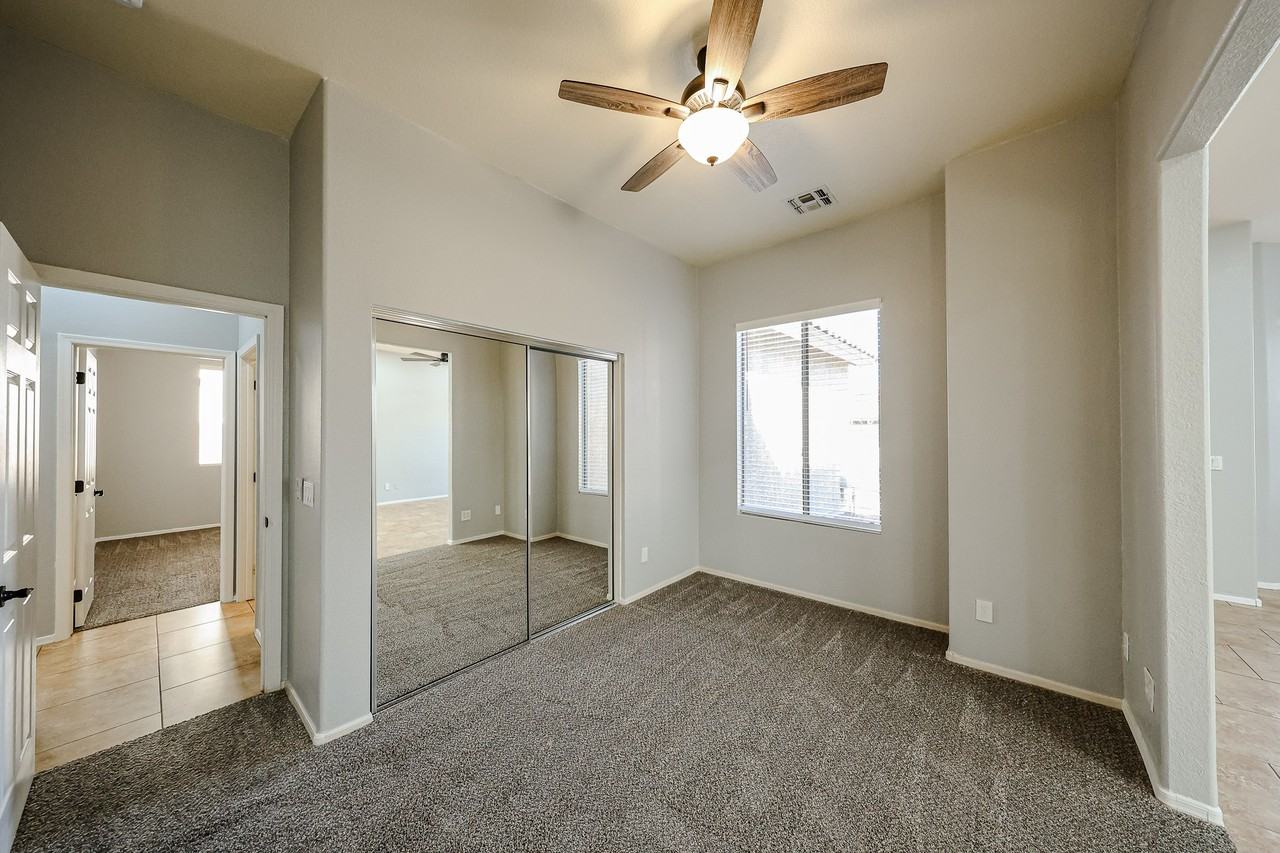 9447 E Natal Ave - Photo 7 of 28