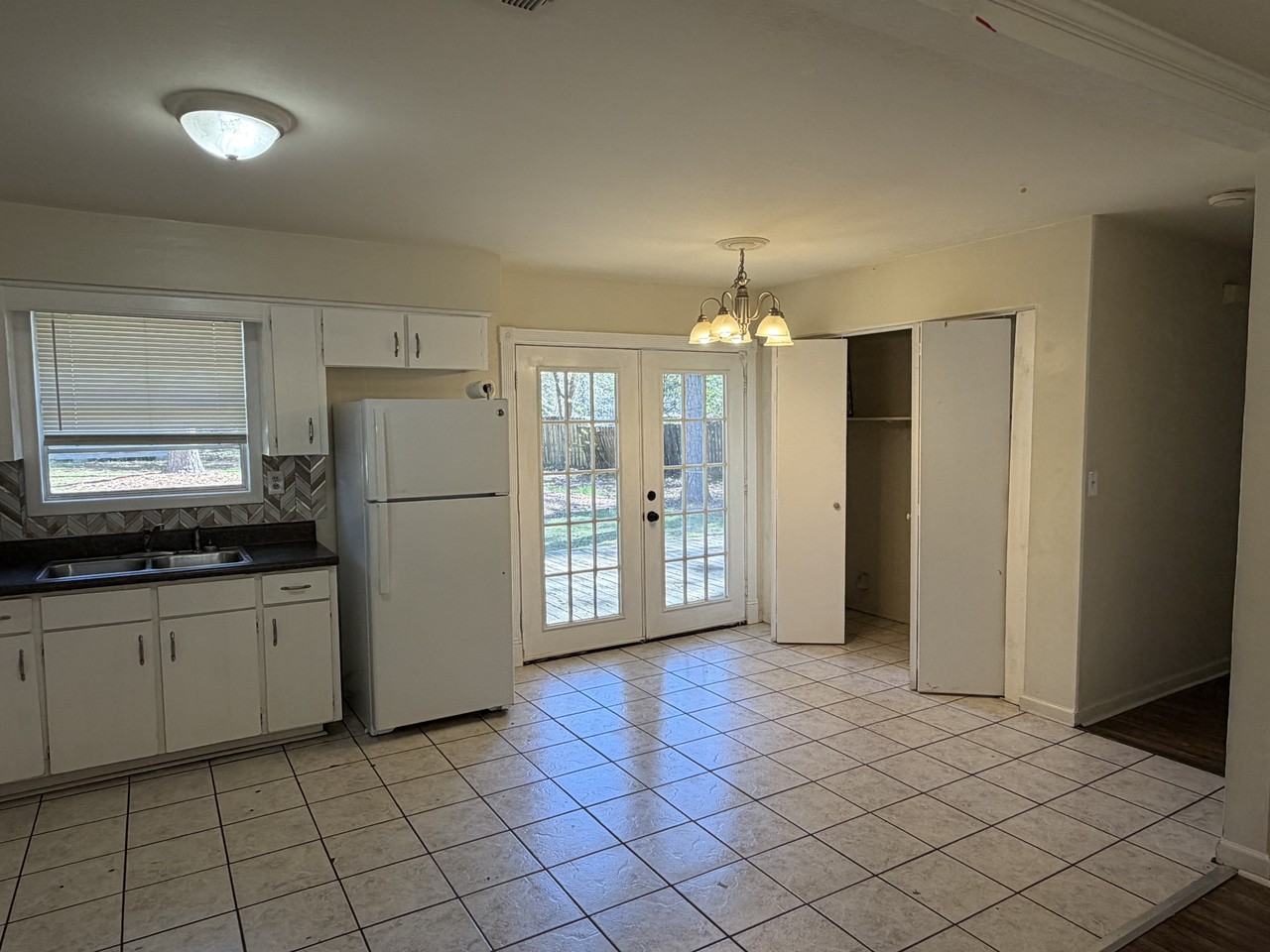 6108 King William Dr - Photo 5 of 13