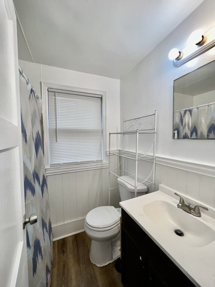 10434 Merlin St - Photo 3 of 11