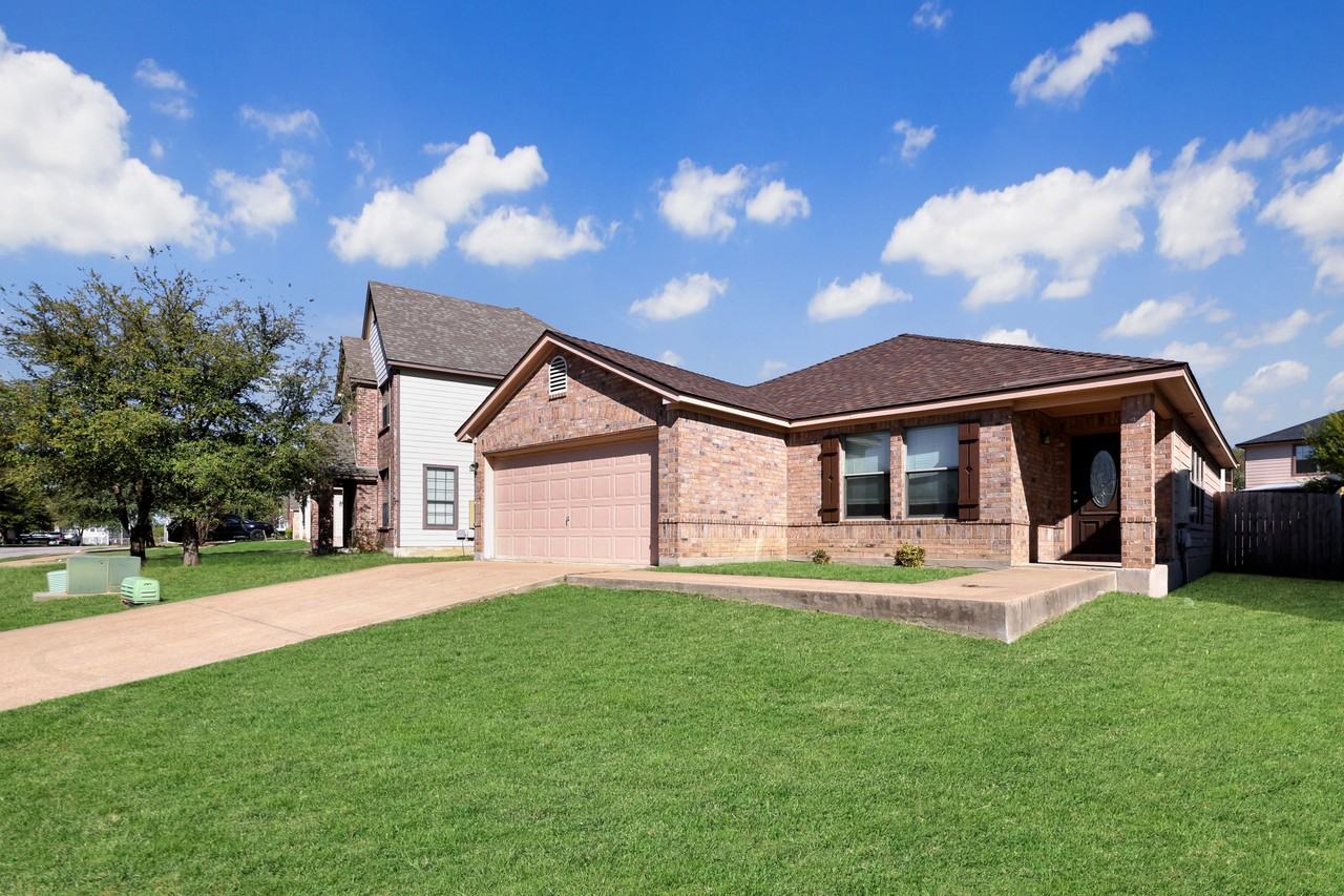 8704 Sage Meadow Dr - Photo 3 of 22