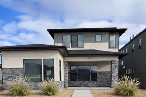 featured image of 3114 N Firefly Blvd