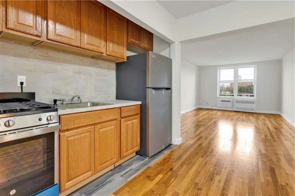 2155 82nd St - Photo 4 of 9