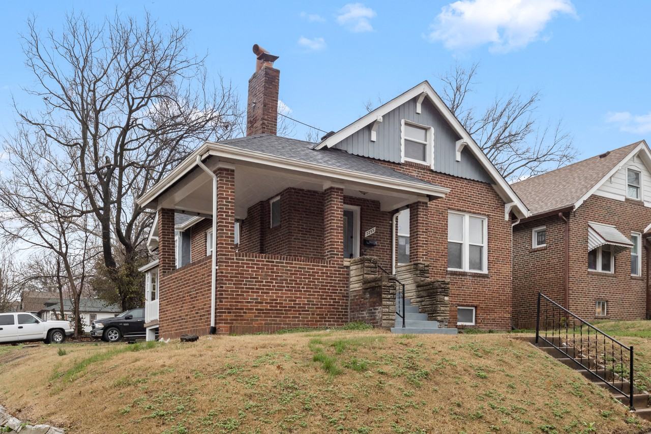 7255 Orchard Ave - Photo 2 of 24