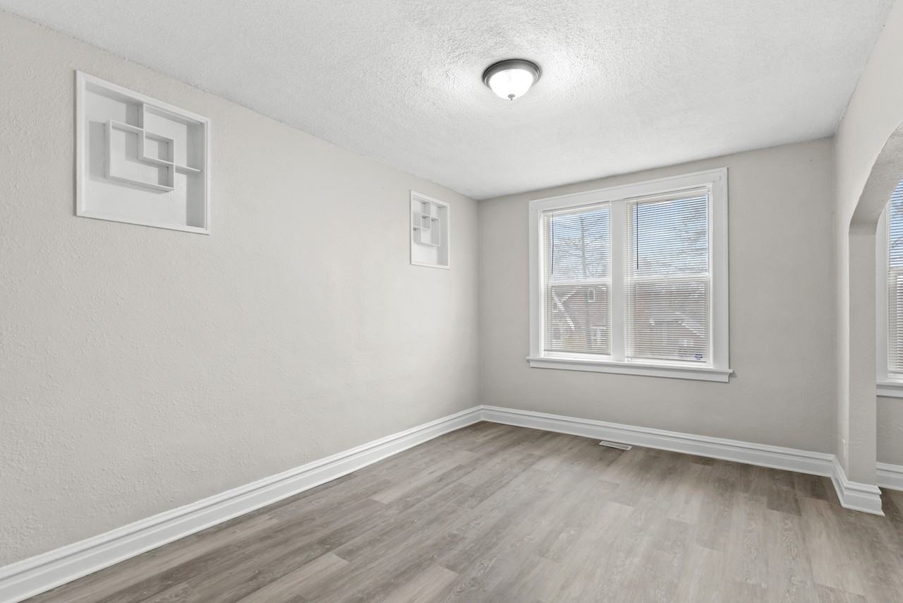 7255 Orchard Ave - Photo 6 of 24