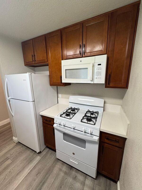 5726 Falconer Way #5 - Photo 7 of 22