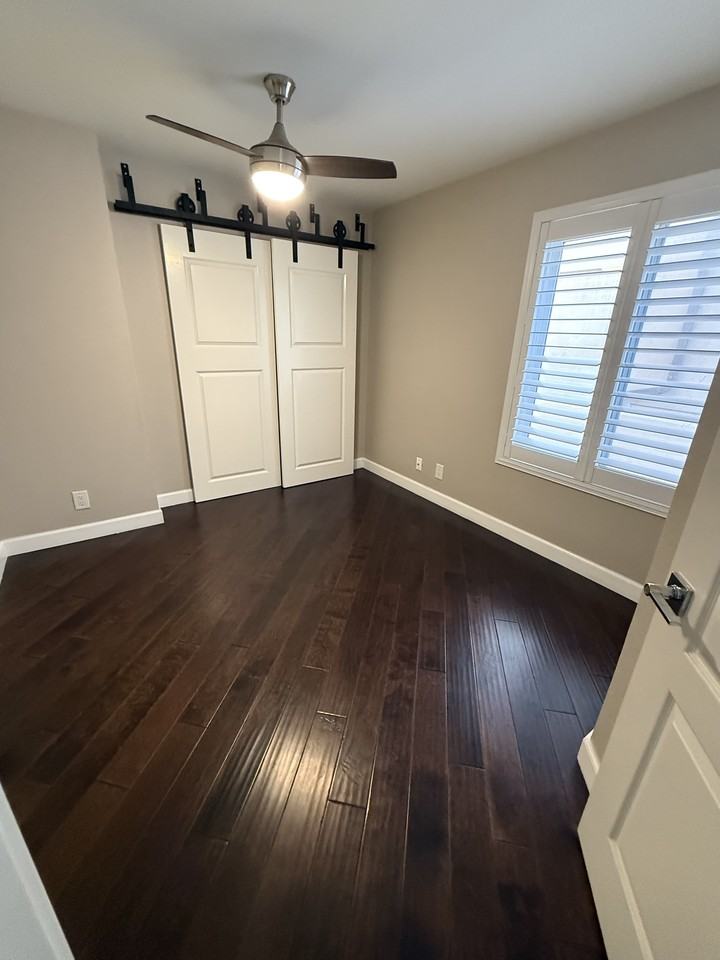 621 N Pacific St #101 - Photo 3 of 7