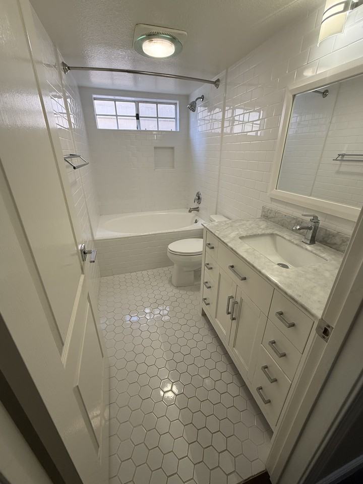 621 N Pacific St #101 - Photo 4 of 7