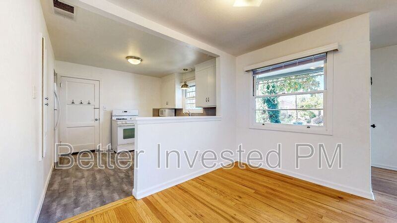 2224 Midway Dr - Photo 4 of 20