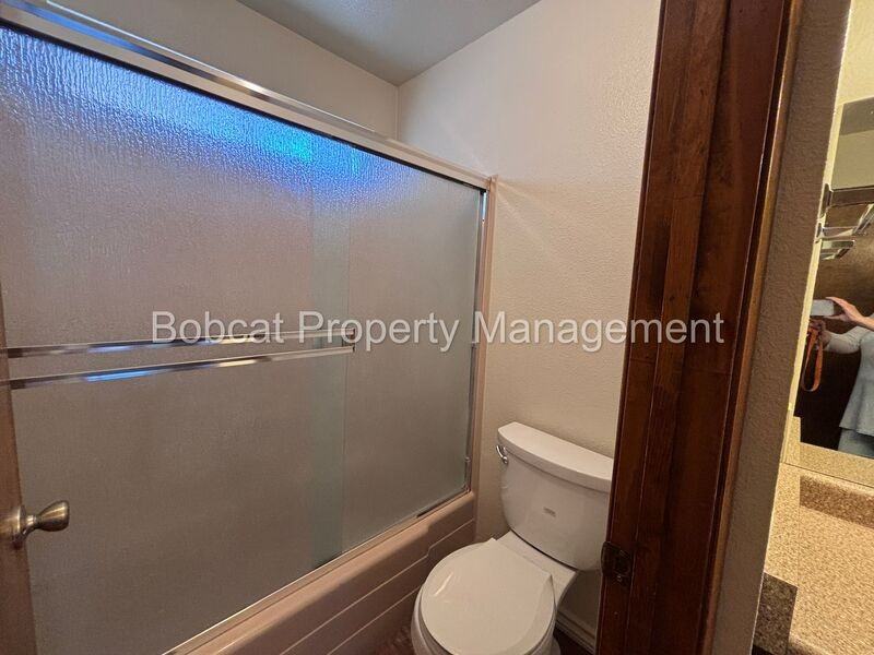 1516 South Ct #A - Photo 6 of 27