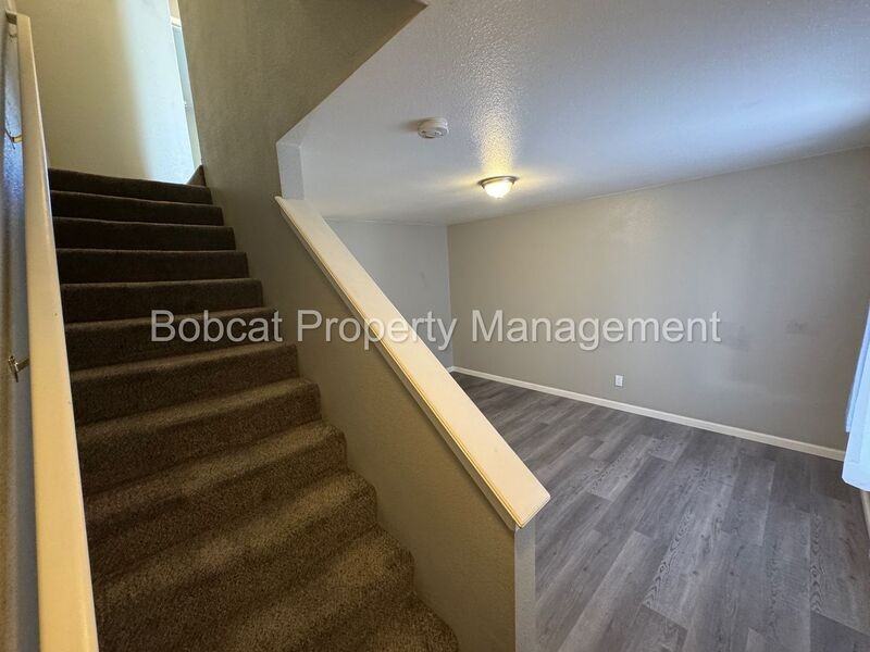 3919 Pheasant Dr - Photo 3 of 29