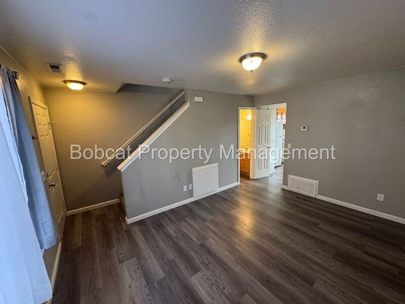 3919 Pheasant Dr - Photo 5 of 29