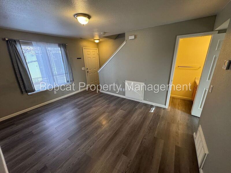 3919 Pheasant Dr - Photo 6 of 29