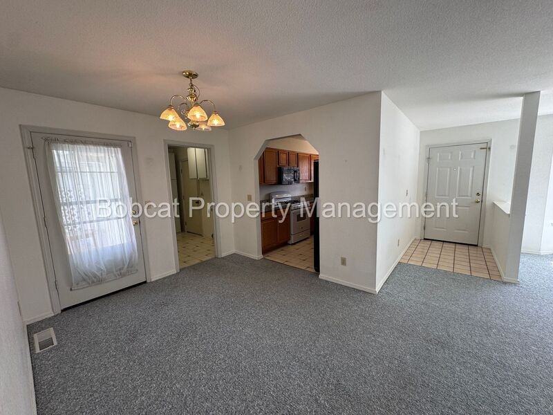 4098 Quinn Dr - Photo 7 of 42