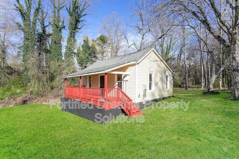 2021 Row St - Photo 2 of 14
