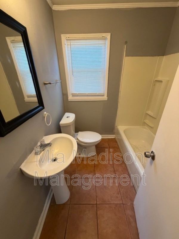 5321 Athena Dr - Photo 6 of 12