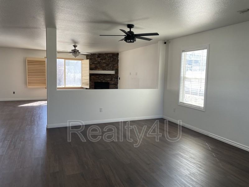 2867 W Willow Patch Rd - Photo 2 of 16