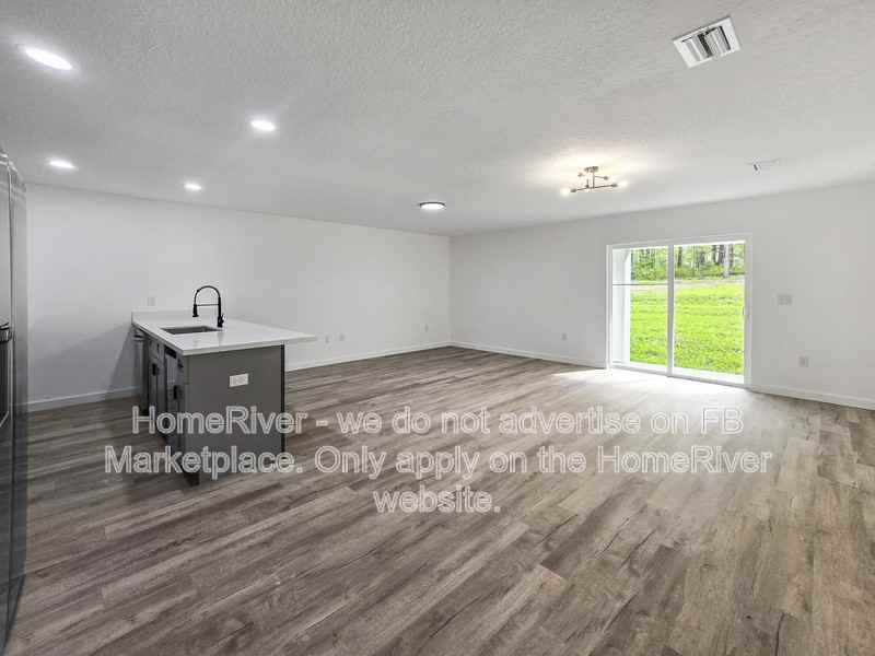 6851 Se 23rd Ave - Photo 7 of 24