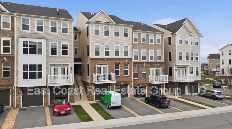 5891 Bella Marie Way - Photo 2 of 32