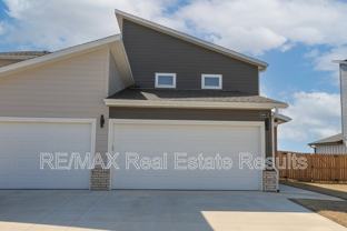 1405 Sw Poigai Way #1 - Photo 1 of 1