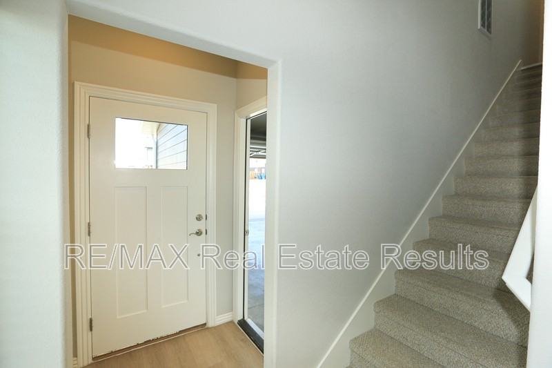 1405 Sw Poigai Way #1 - Photo 6 of 30