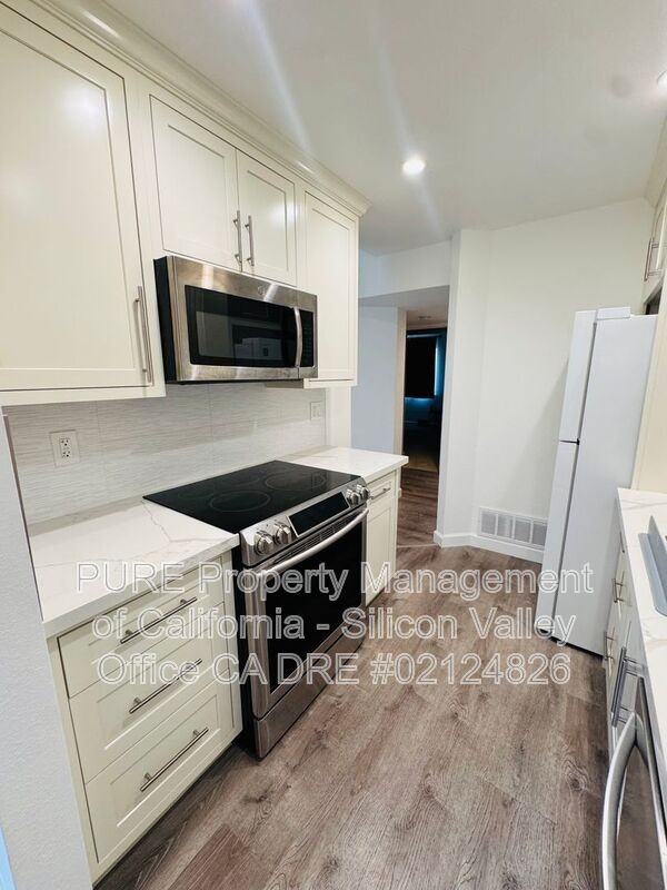 2290 Sun Glory Ln #B - Photo 7 of 20