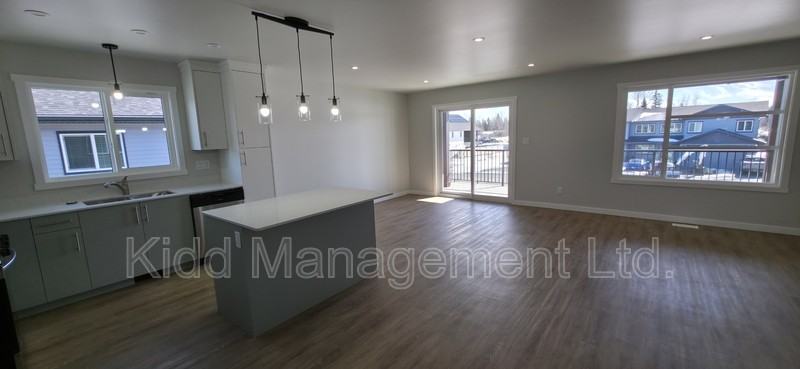 5634 Kidd Pl #B - Photo 6 of 30