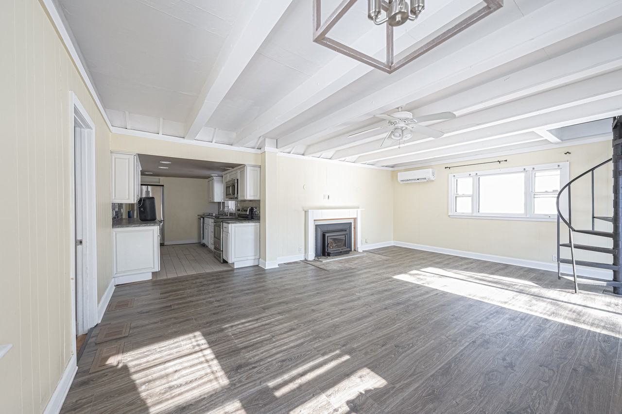 7 West St - Photo 3 of 26