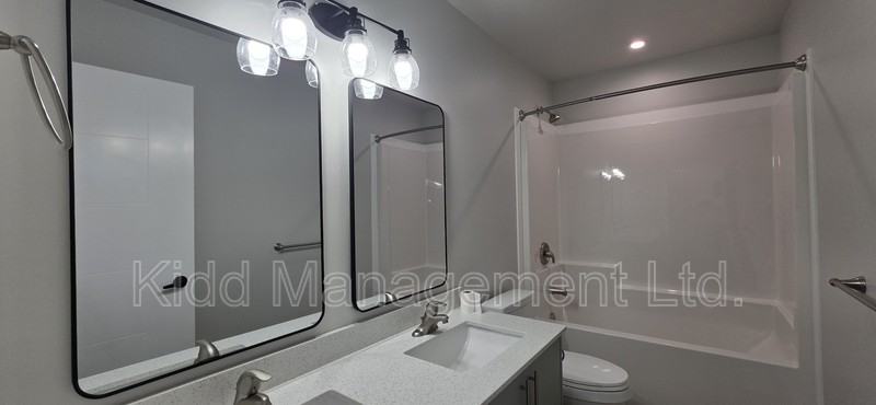 3854 Glendale Dr - Photo 7 of 19