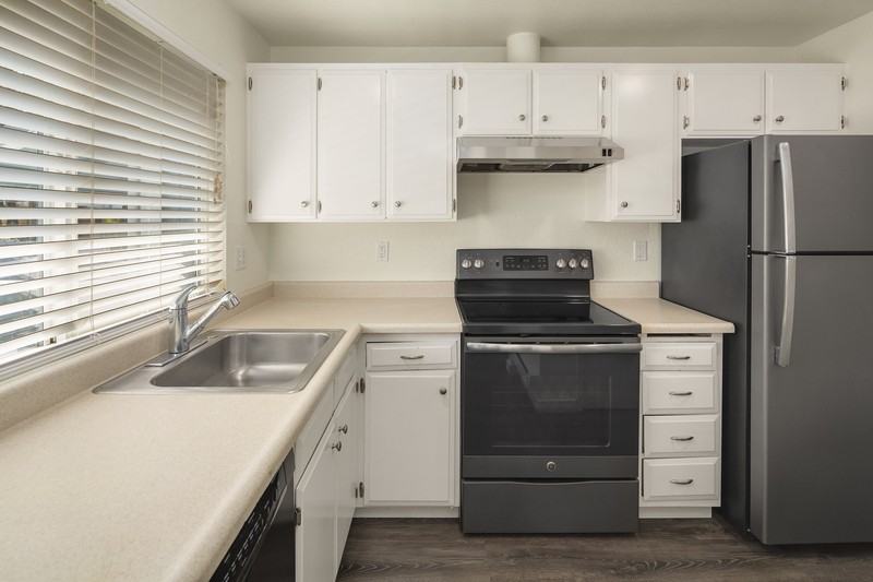 3124 Ne 147th St #A - Photo 3 of 16