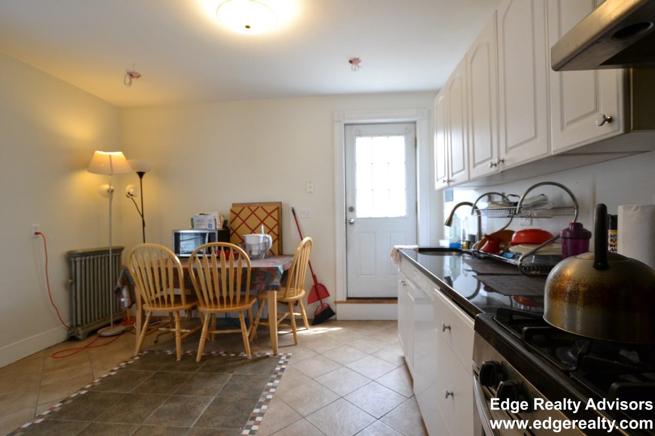 272 Crescent St #2 - Photo 5 of 13