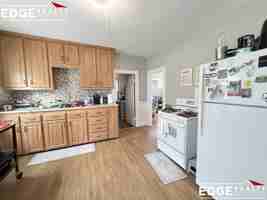 featured image of 90 Hobart St