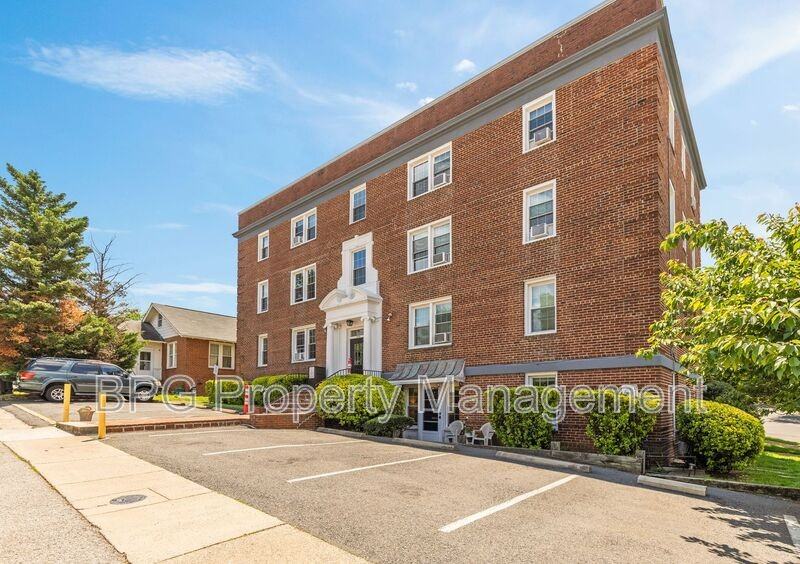 2634 Langston Blvd #403 - Photo 2 of 40