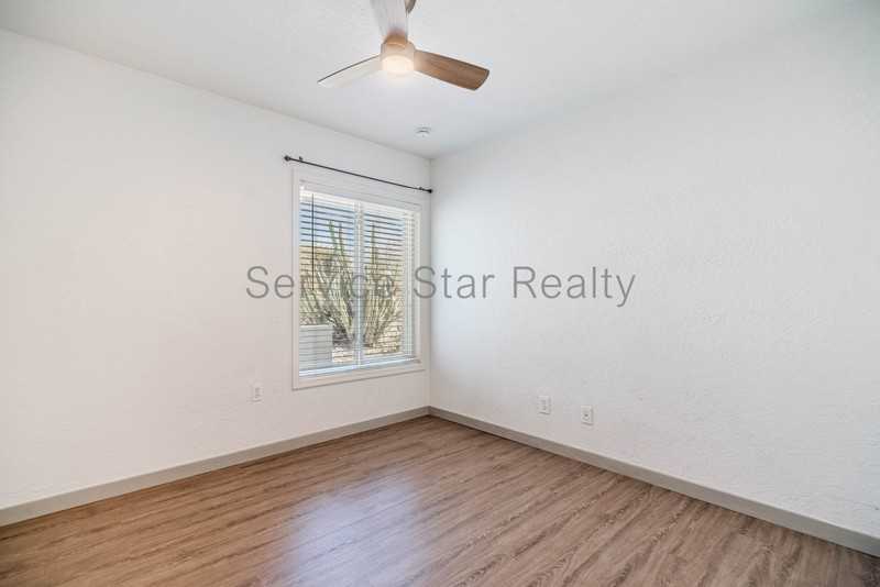 2609 E Aster Dr - Photo 7 of 26