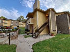 featured image of 4015 Hunters Ridge Dr Sw #8