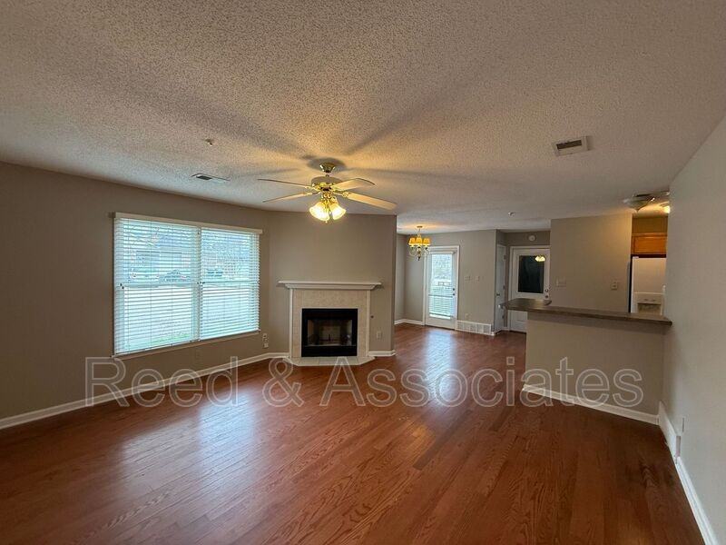 1173 Clear Creek Rd - Photo 3 of 11