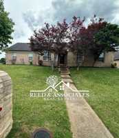 featured image of 3062 Valley Green Ln