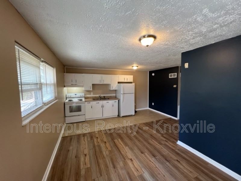 328 Dahlia Dr #10 - Photo 2 of 10