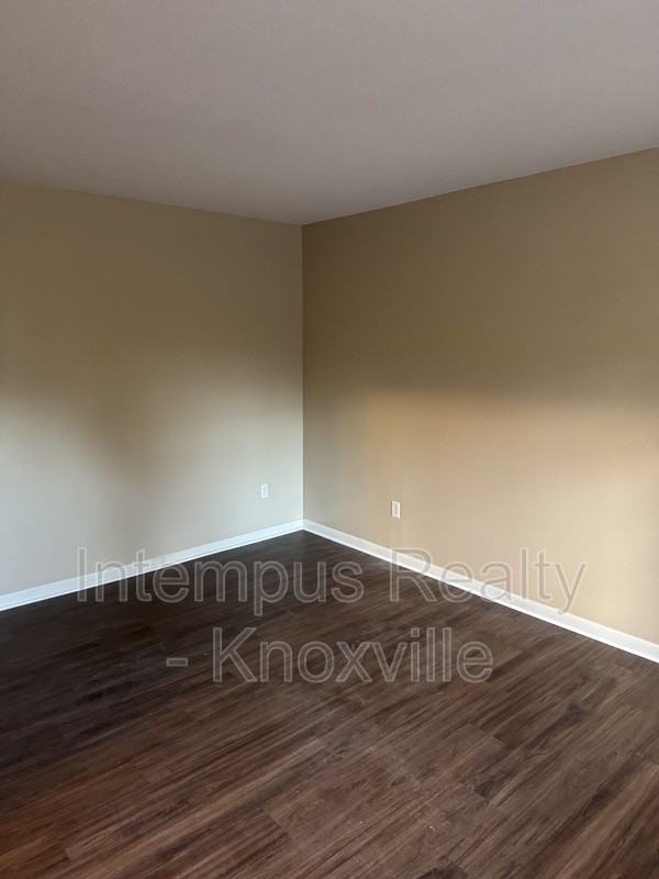 3116 Rennoc Rd #4 - Photo 2 of 17