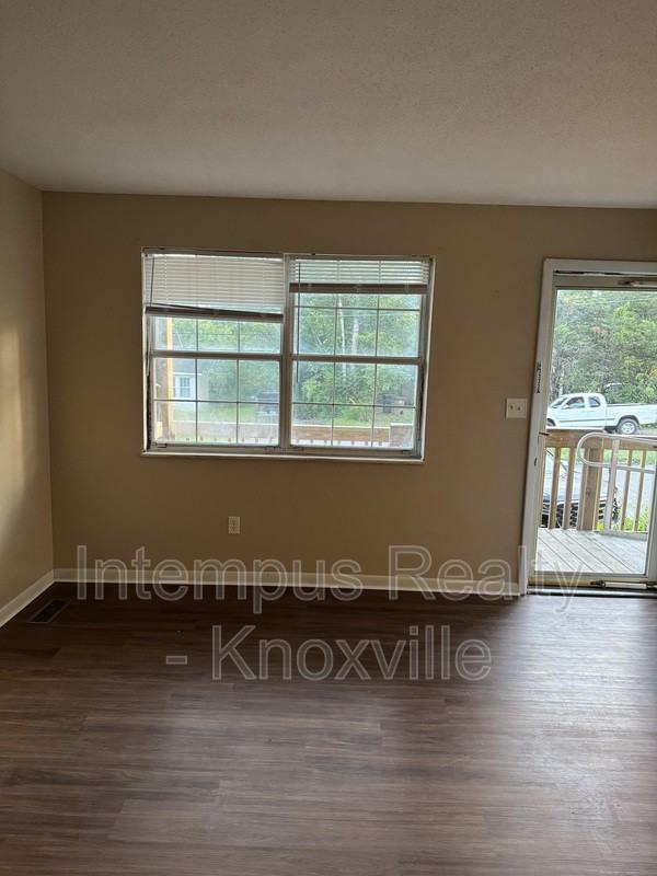 3116 Rennoc Rd #4 - Photo 3 of 17