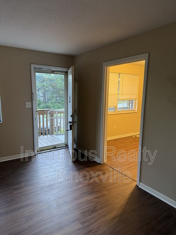 3116 Rennoc Rd #4 - Photo 4 of 17