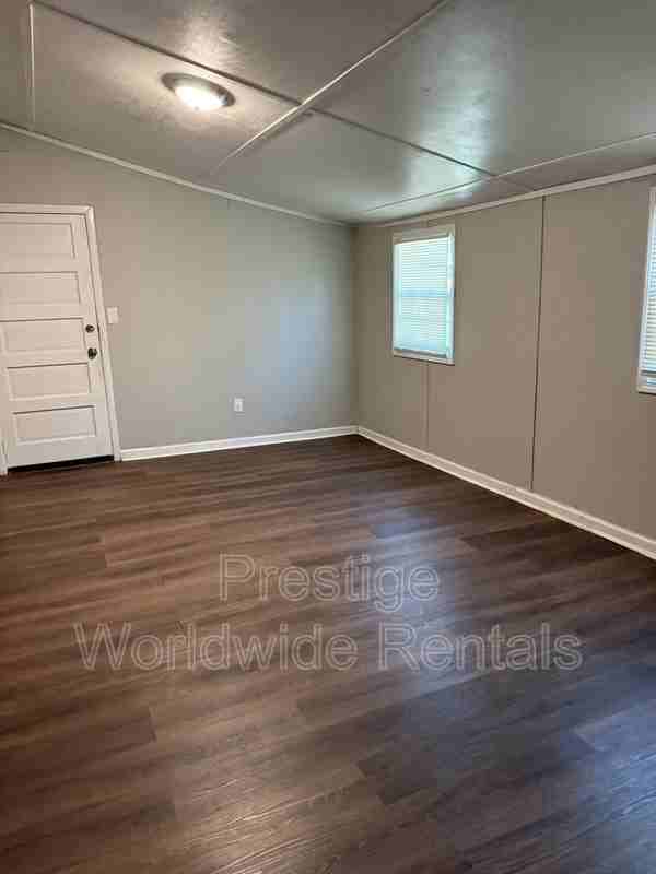 3103 Head St - Photo 3 of 10