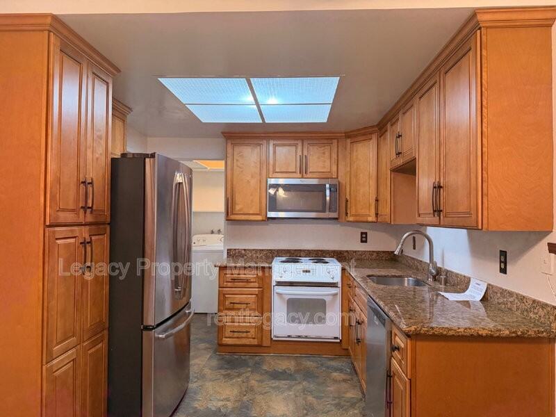 1427 Bel Air Dr #D - Photo 2 of 23