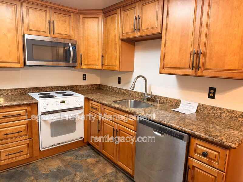 1427 Bel Air Dr #D - Photo 4 of 23