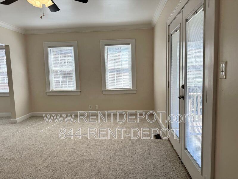 532 S Alvord Blvd - Photo 3 of 10