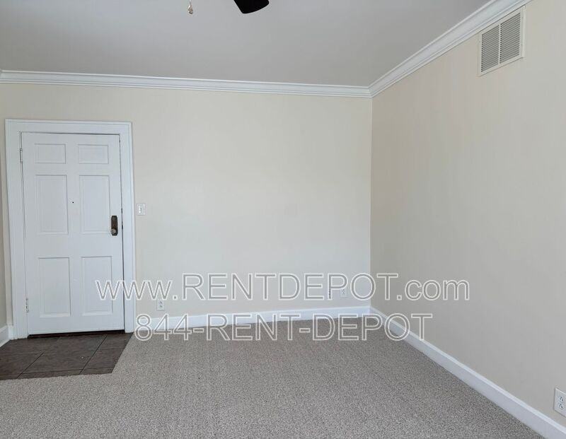 532 S Alvord Blvd - Photo 4 of 10